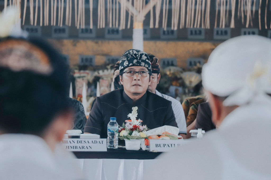 Bupati Badung Hadiri Karya Pitra Yadnya, Manusa Yadnya dan Atma Wedana di Desa Adat Jimbaran